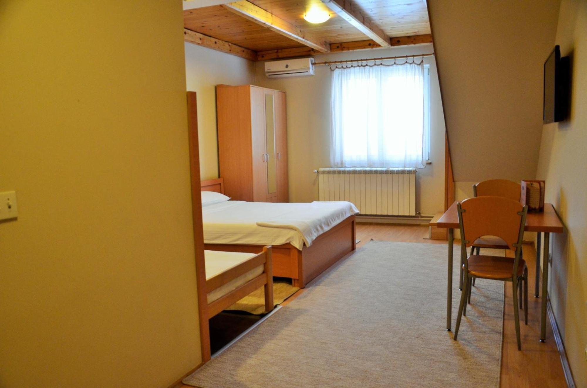 בלגרד Hotel Topcider מראה חיצוני תמונה